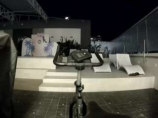 voyeurcam-casa-salsa-gym-bike