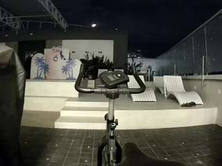 voyeurcam-casa-salsa-gym-bike