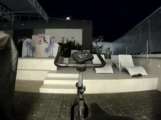 voyeurcam-casa-salsa-gym-bike