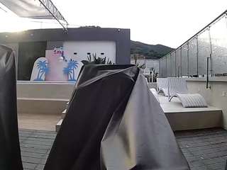 voyeurcam-casa-salsa-gym-bike