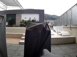 voyeurcam-casa-salsa-gym-bike