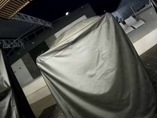 voyeurcam-casa-salsa-gym-bike