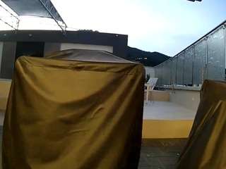 voyeurcam-casa-salsa-gym-bike