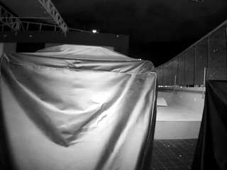 voyeurcam-casa-salsa-gym-bike