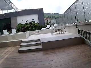 voyeurcam-casa-salsa-gym-bike