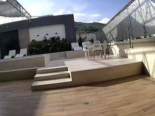 voyeurcam-casa-salsa-gym-bike