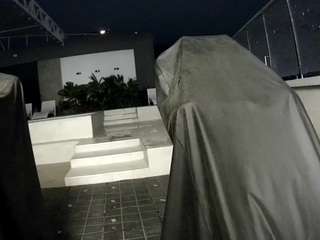 voyeurcam-casa-salsa-gym-bike