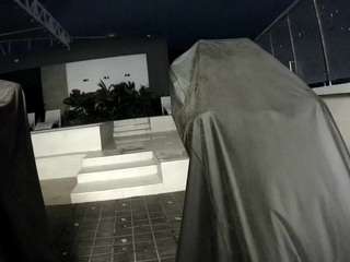 voyeurcam-casa-salsa-gym-bike