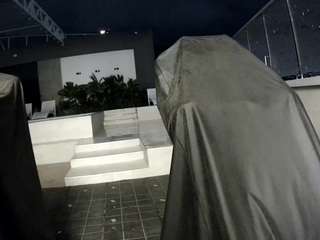 voyeurcam-casa-salsa-gym-bike