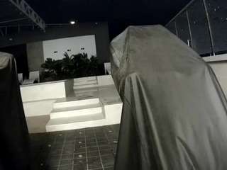 voyeurcam-casa-salsa-gym-bike