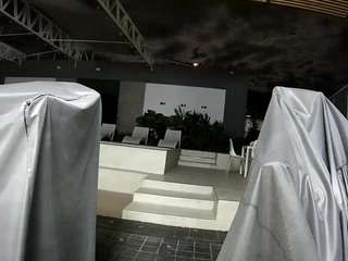 voyeurcam-casa-salsa-gym-bike