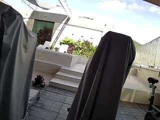 voyeurcam-casa-salsa-gym-bike