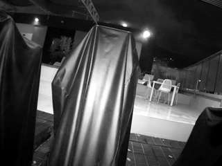 voyeurcam-casa-salsa-gym-bike