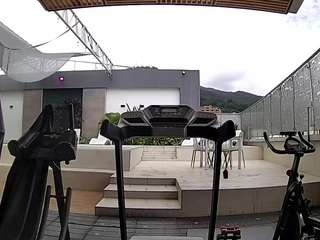 voyeurcam-casa-salsa-gym-bike