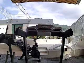 voyeurcam-casa-salsa-gym-bike