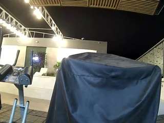 voyeurcam-casa-salsa-gym-bike