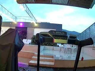 voyeurcam-casa-salsa-gym-bike