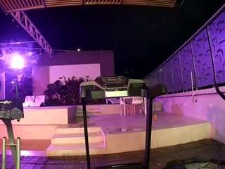 voyeurcam-casa-salsa-gym-bike