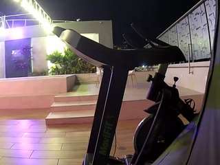 voyeurcam-casa-salsa-gym-bike