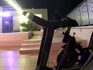 voyeurcam-casa-salsa-gym-bike