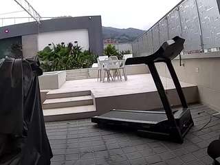 Model ini sedang live sekarang. voyeurcam-casa-salsa-gym-bike