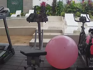 voyeurcam-casa-salsa-gym-bike's Live Sex Cam Show