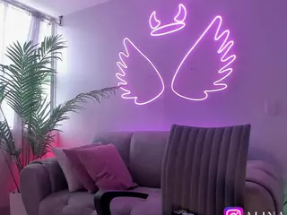 AliceDuque's Live Sex Cam Show