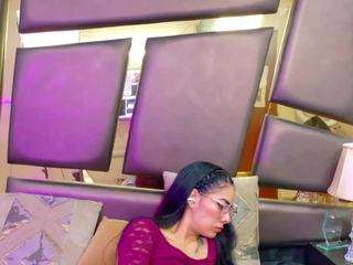 emilyesposito's CamSoda show and profile