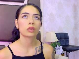 emilyesposito Live Webcam on CamSoda