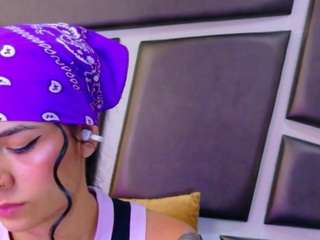emilyesposito live profile
