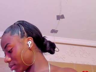 kristinels's CamSoda show and profile