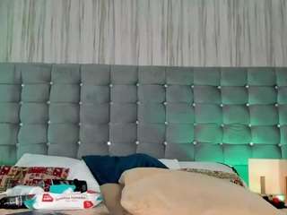 pocahontasfg's CamSoda show and profile