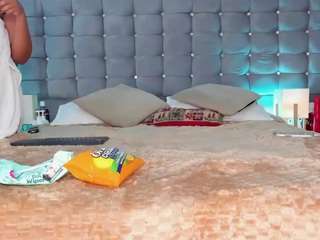 pocahontasfg Live Webcam on CamSoda