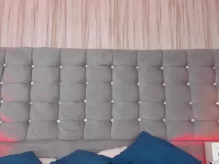 PocahontasFg's Live Sex Cam Show