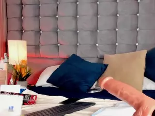 PocahontasFg's Live Sex Cam Show