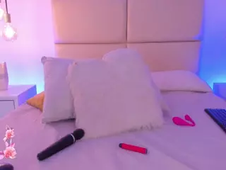 Tiifany-lopez's Live Sex Cam Show
