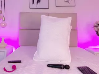 Tiifany-lopez's Live Sex Cam Show