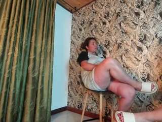 devil-sara Live Webcam on CamSoda
