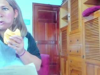 devil-sara Live Webcam on CamSoda