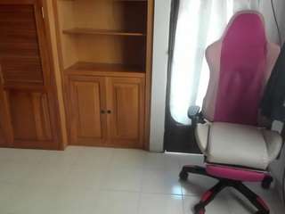 devil-sara Live Webcam on CamSoda