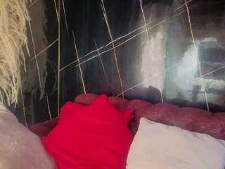 devil-sara Live Webcam on CamSoda