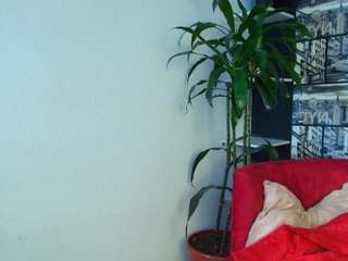 devil-sara Live Webcam on CamSoda