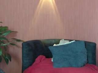 devil-sara live webcam show