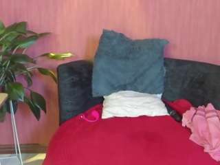 devil-sara live webcam show