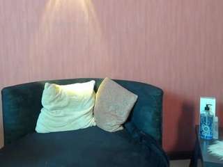 CristalBrown live webcam show