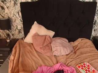 CristalBrown live cam preview