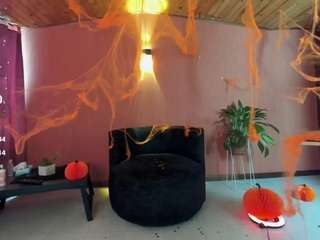 CristalBrown live cam preview