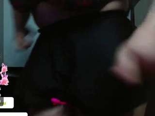 kaede-chan live webcam show