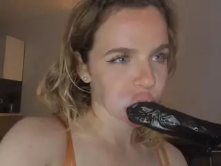 litasella's Live Sex Cam Show