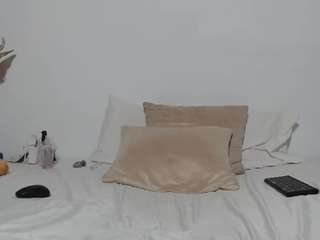 melody-mansson's live room